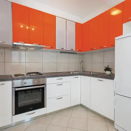 Beautiful In Podaspilje With Kitchen