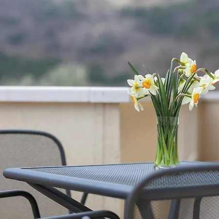 Beautiful In Podaspilje With Kitchen Svinisce