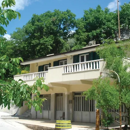 Beautiful In Podaspilje With Kitchen Διαμέρισμα Svinisce